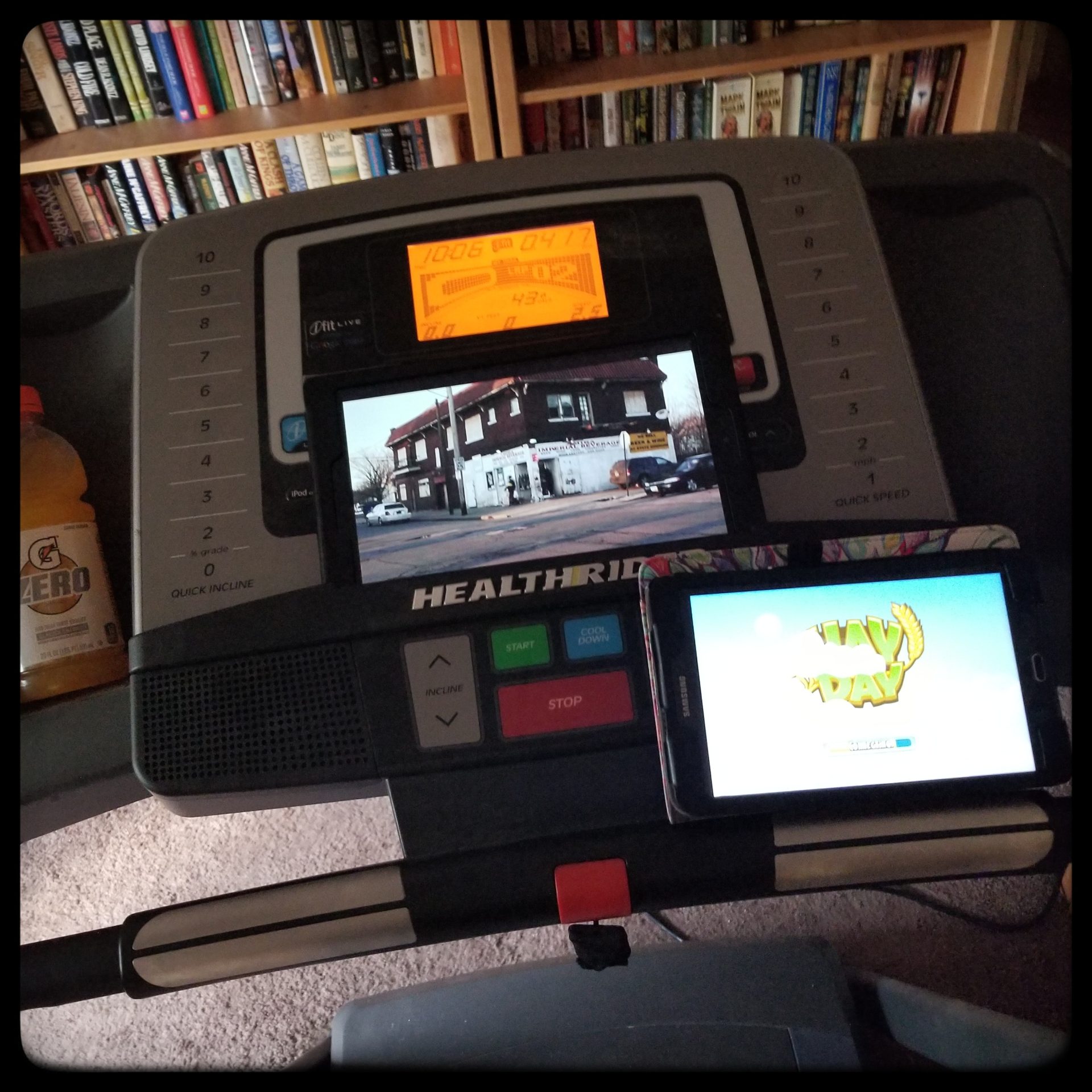 I do not have attention deficit disor— OH LOOK A CHICKEN