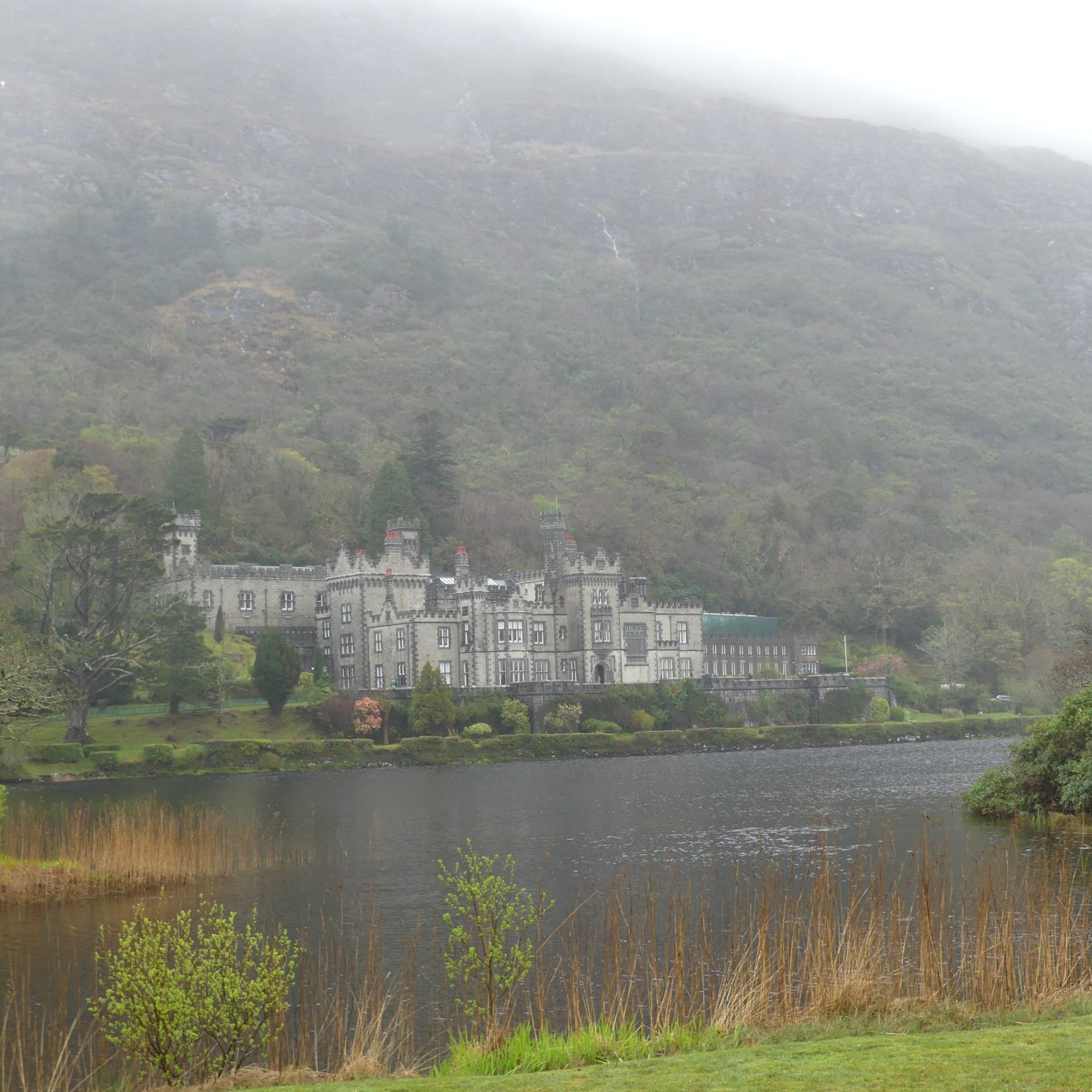 Connemara and Kylemore Abbey Full Day Tour (Kylemore Abbey)